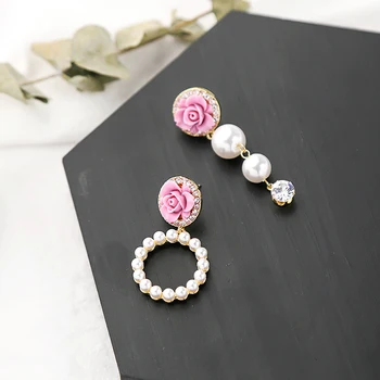 Etniczny Koreański Ładny Spadek Kolczyki Dla Kobiet Asymetria Akrylowe Perły Kolczyki Rose Uroczy Prezent Urodzinowy Biżuteria Handmade