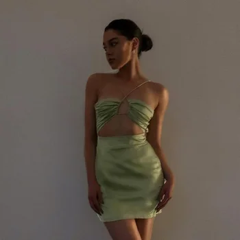 Jednolity Kolor Sukienka Kobiety 2021 Lato Nowy Temperament Podmiejskie Pasy Zawinięte Piersi Odsłonięte Plecy