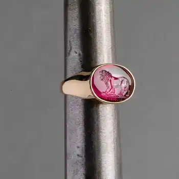 Potężny obiekt, w Luksusowym Pozłacane Lew Pierścień dla Kobiet, Mężczyzn Klasyczny Pierścień Pierścień Koktajl Modne Jubileuszowe Biżuteria Prezenty